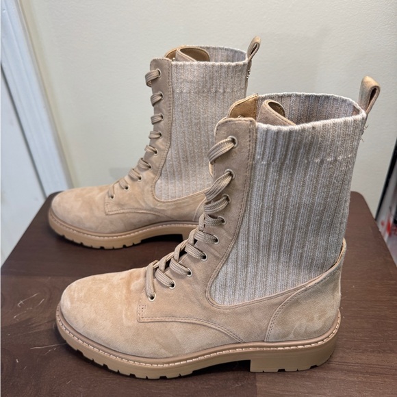 Tan combat boots - Picture 3 of 5
